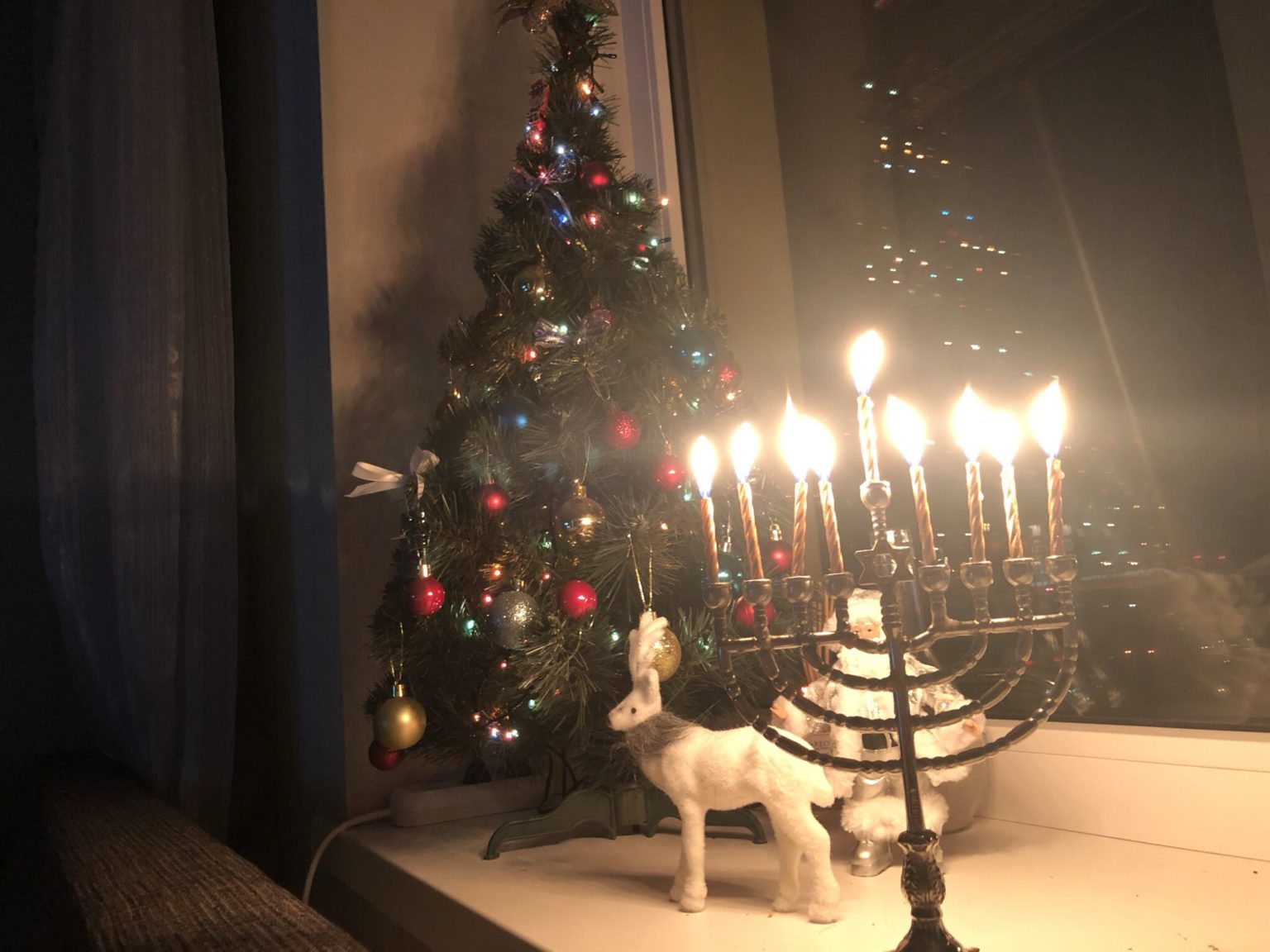 Do Jews Celebrate Christmas? - Unpacked